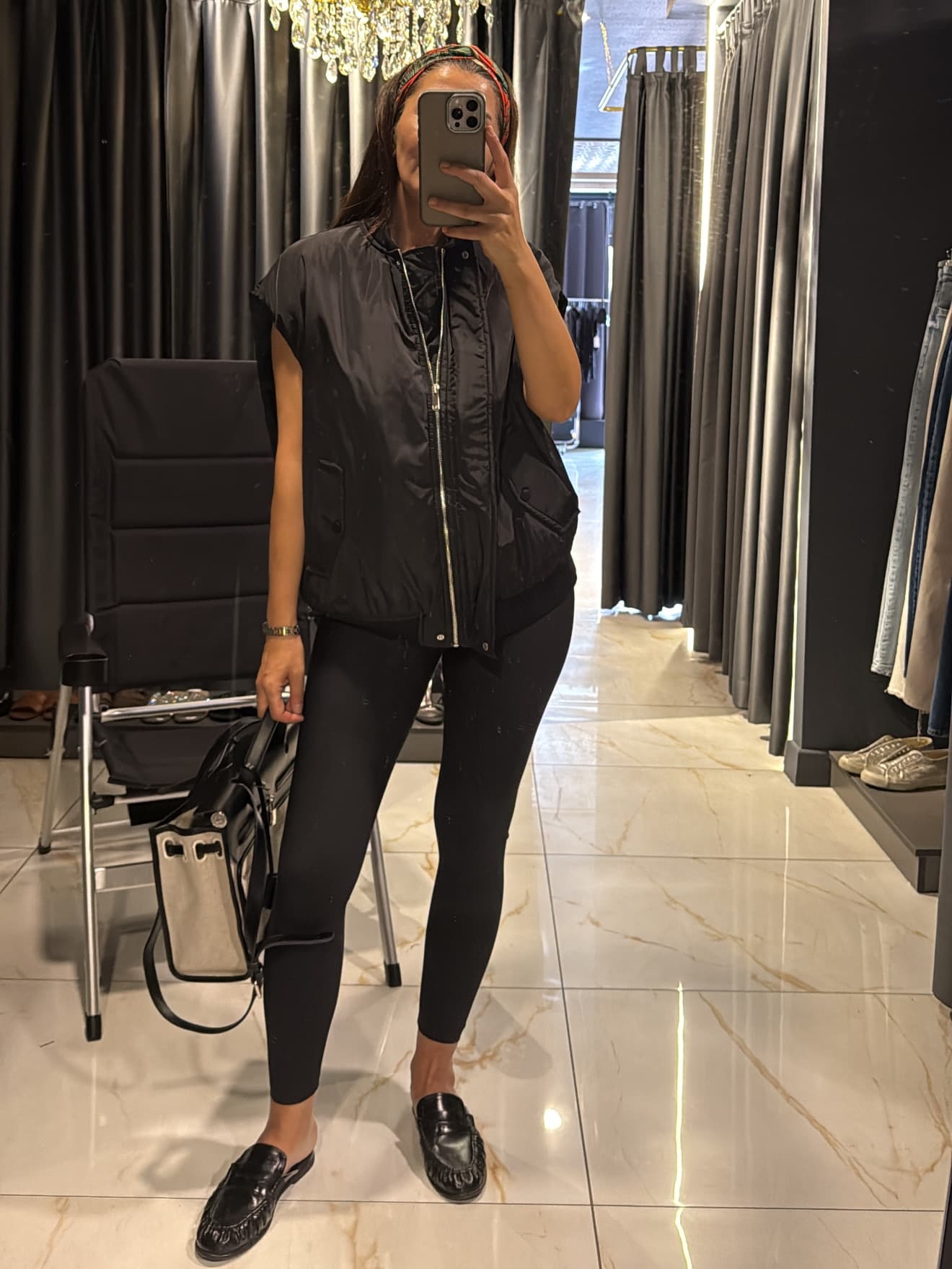 Oversize Siyah Şişme Yelek